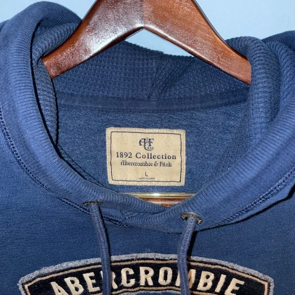 1892 collection abercrombie and Fitch sweatshirt - Picture 4 of 4